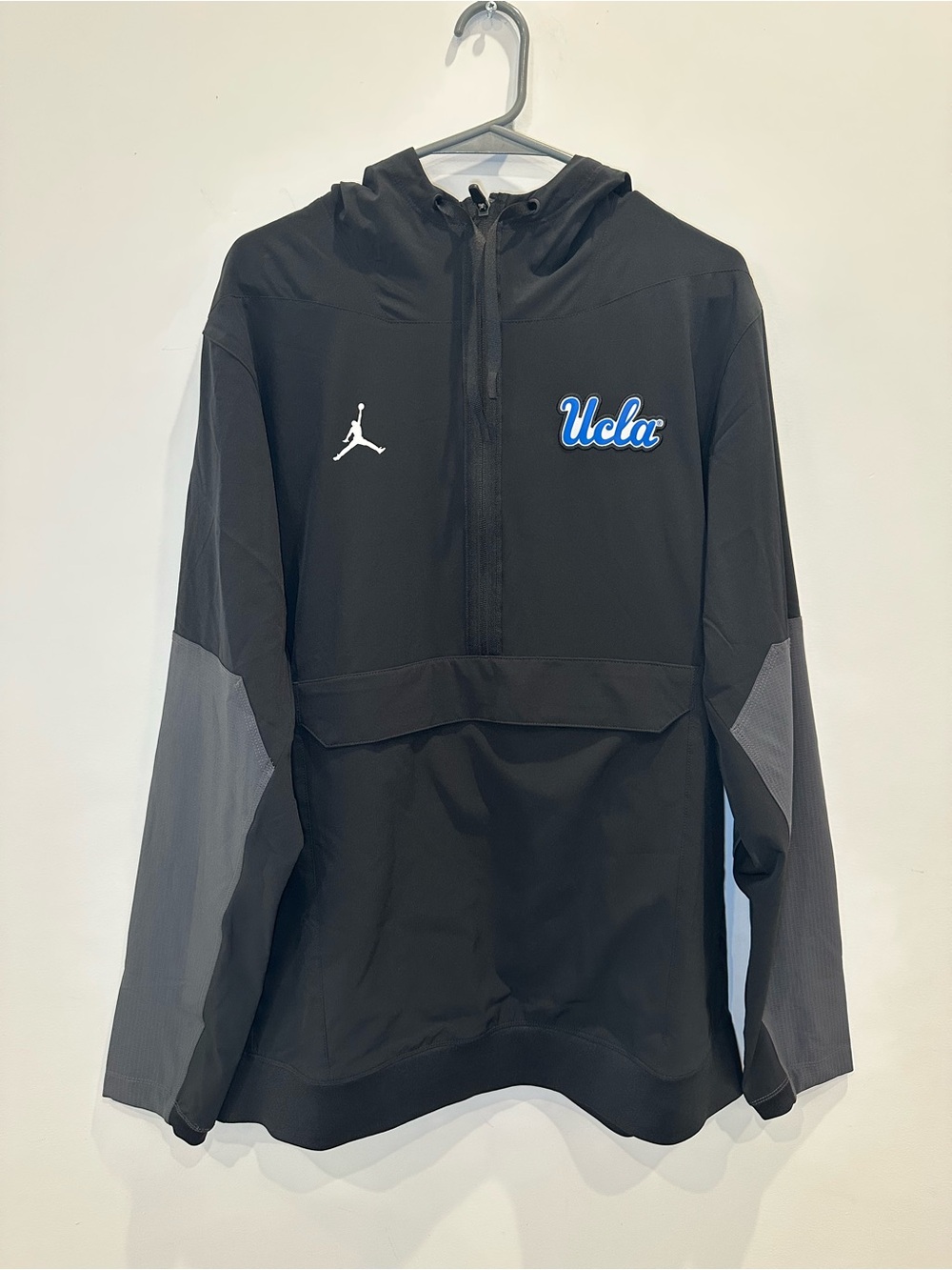 Nike Jordan UCLA Bruins On-Field Hooded Jacket Men’s Large Black NWT